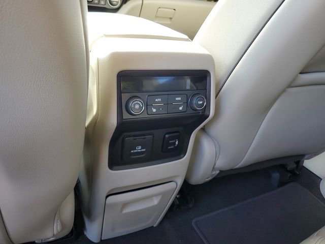 Used 2018 GMC Acadia Denali w/ Technology Package FWD image 15