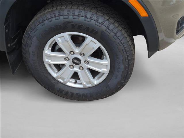 Used 2025 Ford Ranger XL AWD/4WD image 6