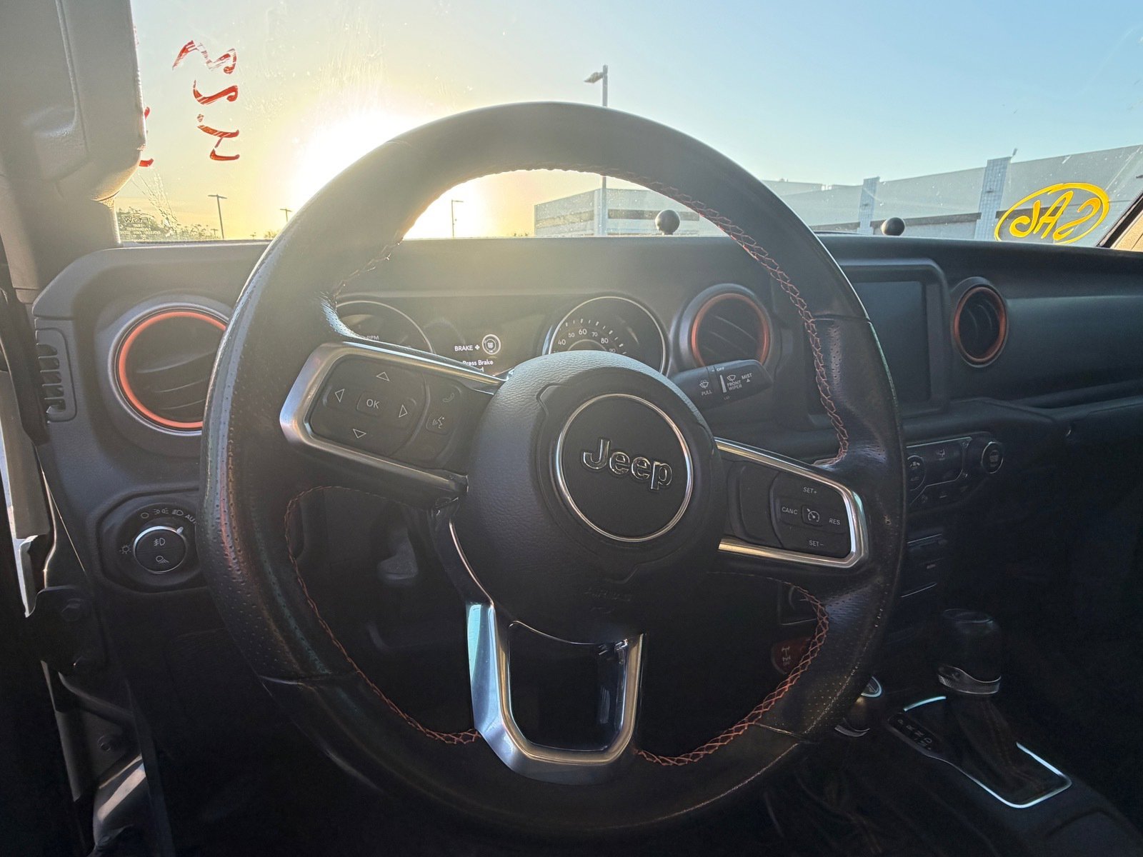 Used 2020 Jeep Gladiator Mojave AWD/4WD image 10