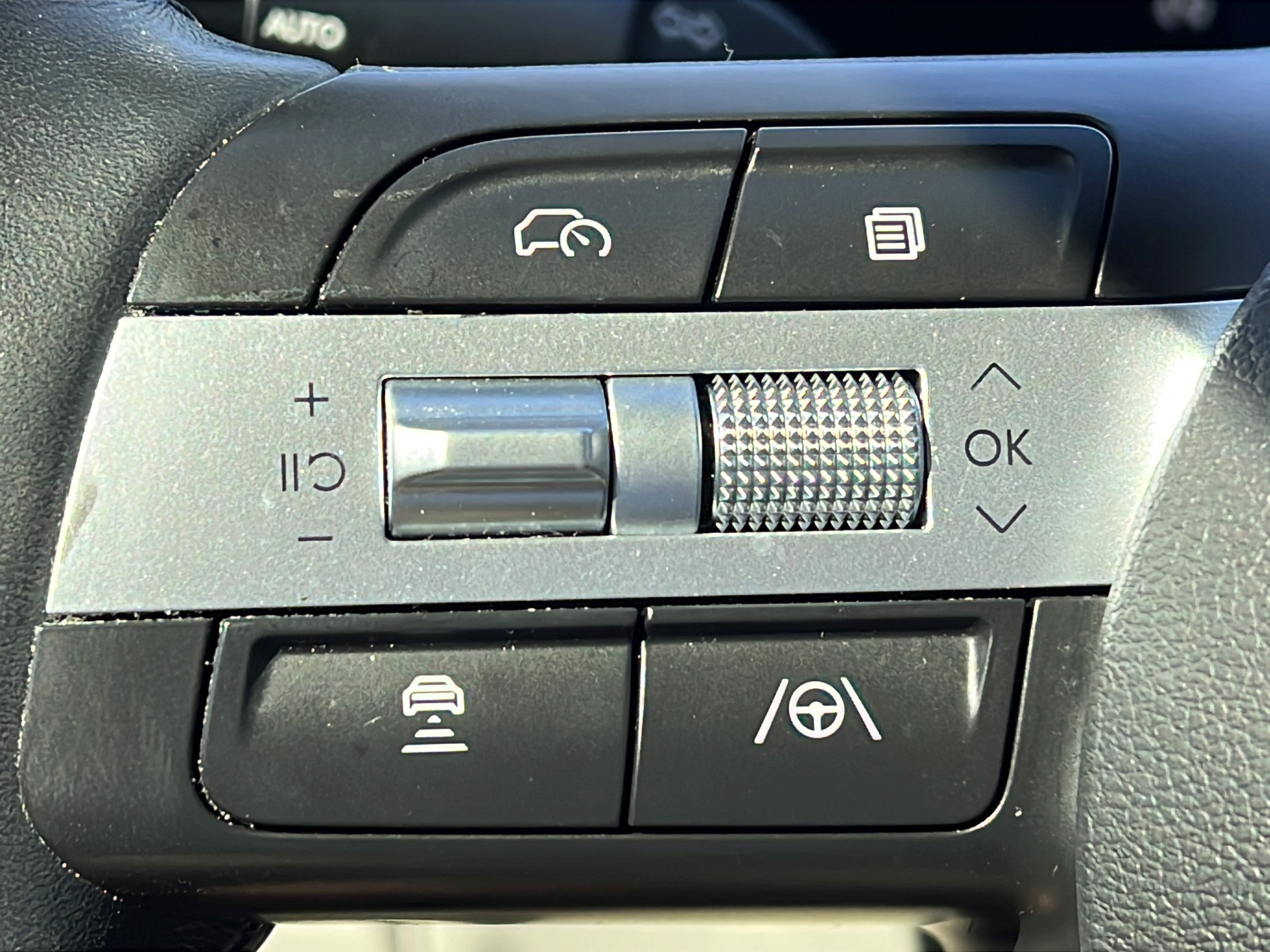 Certified 2025 Hyundai Tucson SEL AWD/4WD image 22