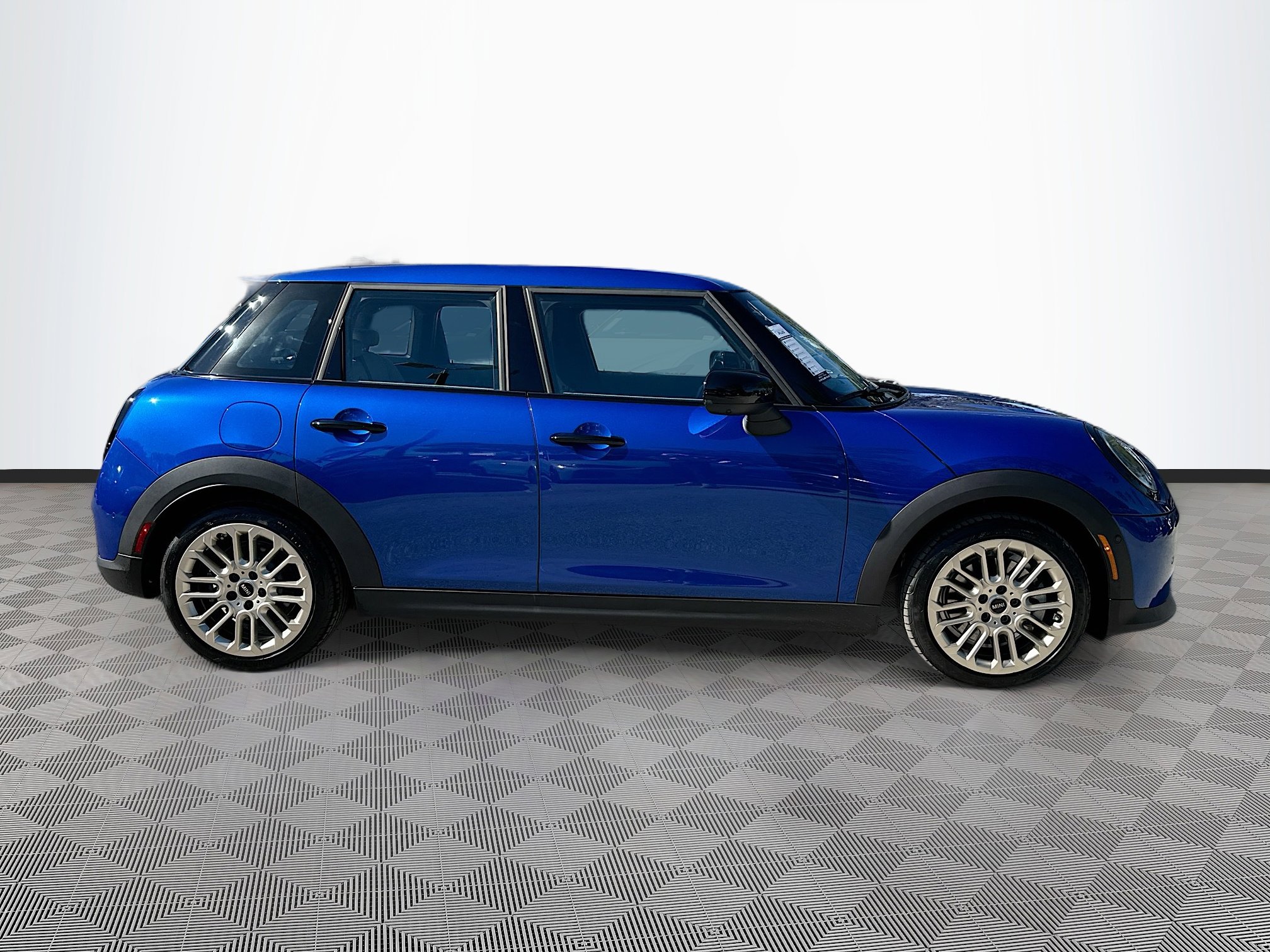 Used 2025 MINI Cooper S image 8