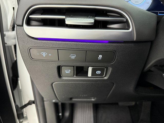 Used 2024 Hyundai Palisade Calligraphy image 10