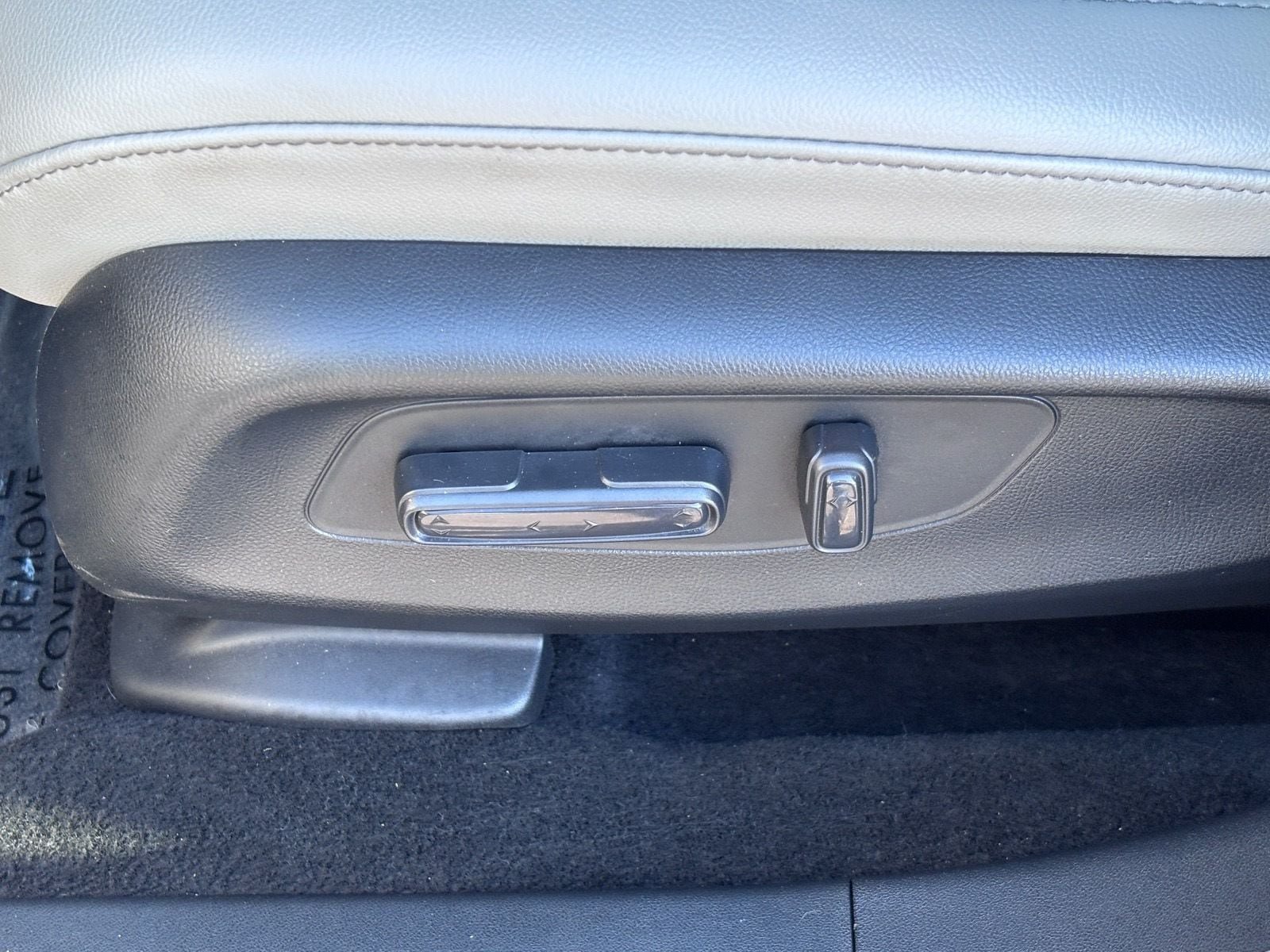 Certified 2025 Honda HR-V EX-L image 19