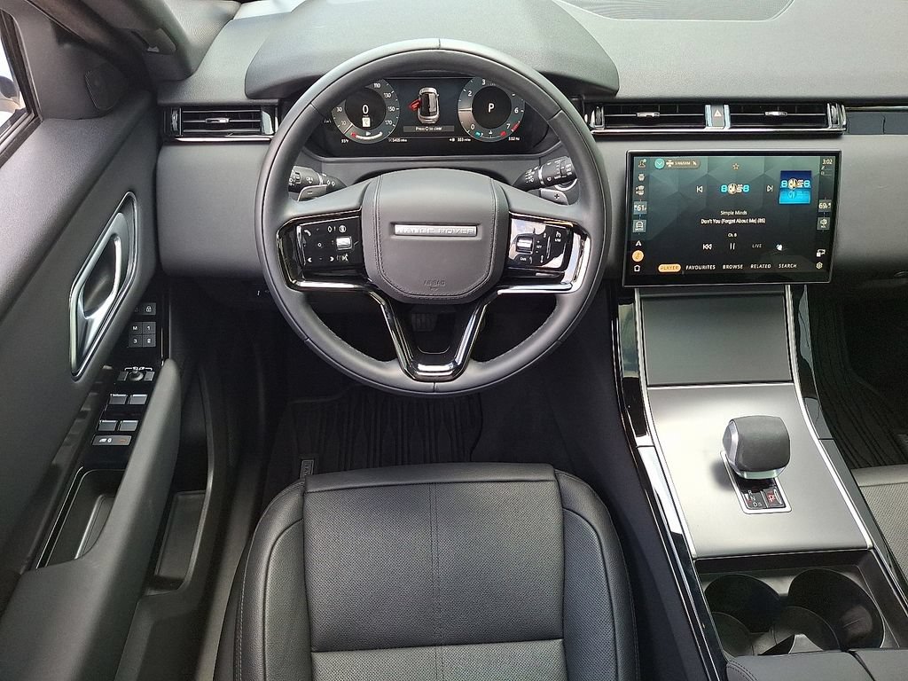 Certified 2026 Land Rover Range Rover Velar Dynamic SE AWD/4WD image 12