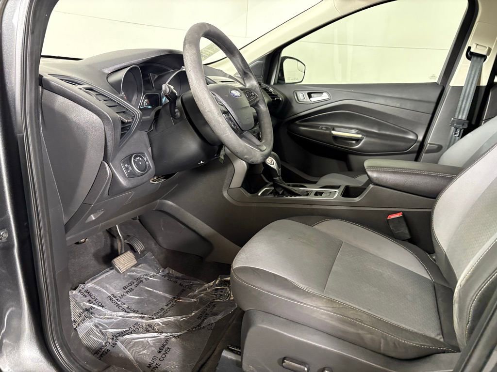 Used 2018 Ford Escape SE image 21
