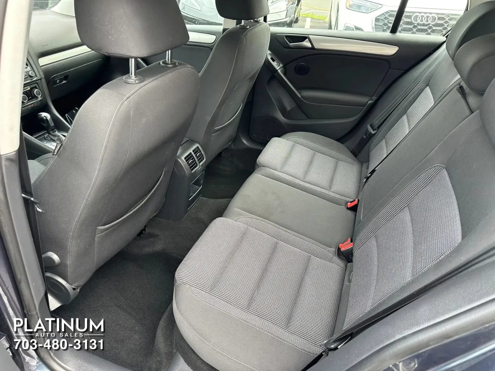 Used 2013 Volkswagen Golf 4-Door FWD image 14