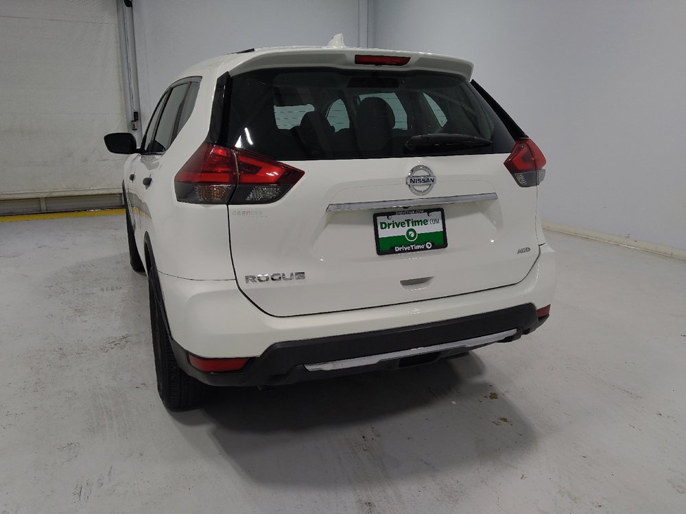 Used 2017 Nissan Rogue S AWD/4WD image 6