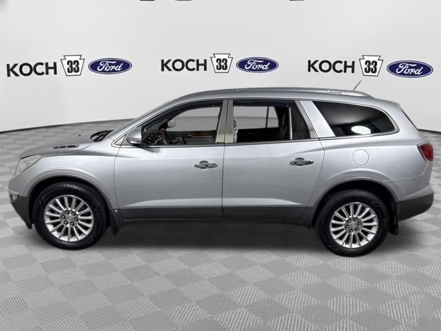 Used 2010 Buick Enclave CXL image 4