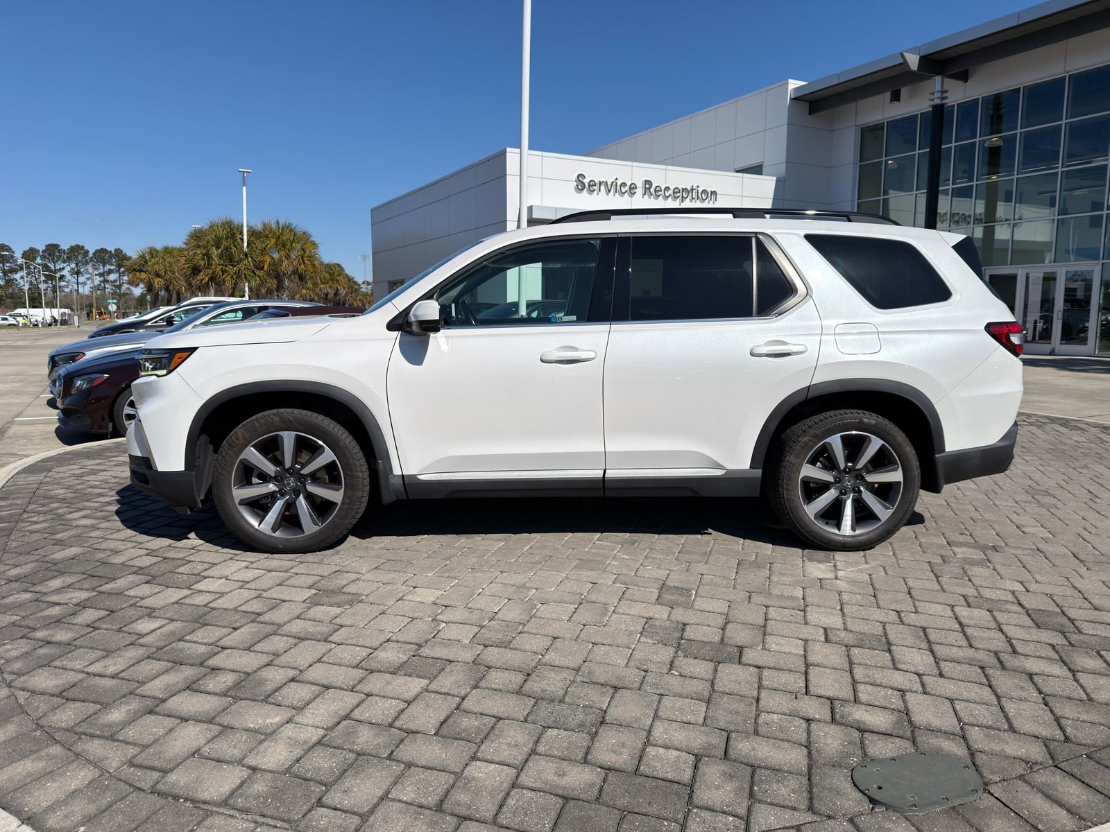Used 2023 Honda Pilot Elite image 12