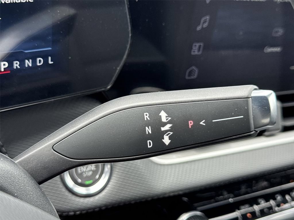 New 2026 Chevrolet Equinox LT w/ Safety and Technology Package FWD image 15