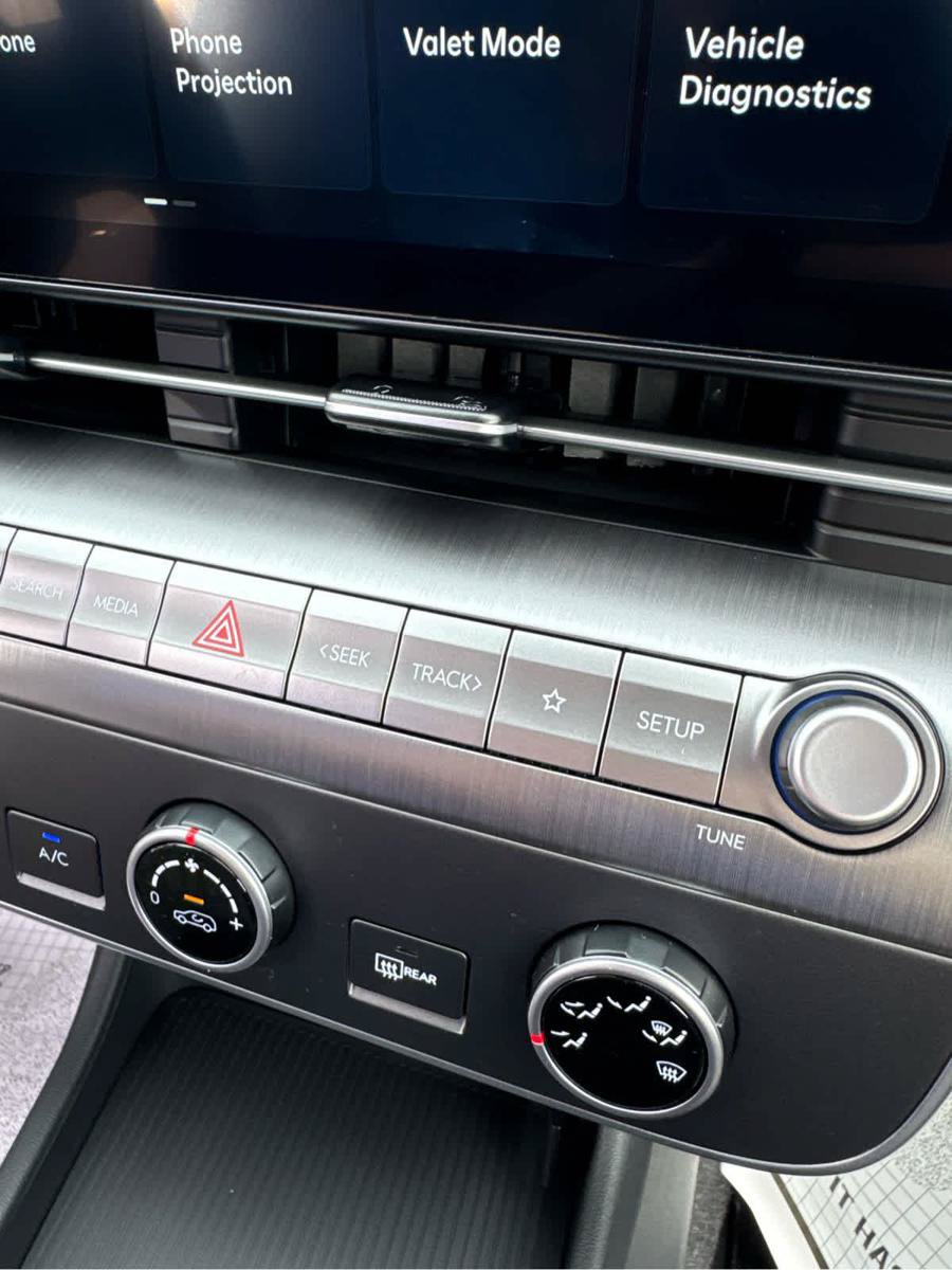 New 2027 Hyundai Kona SE AWD/4WD image 27