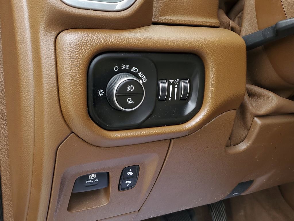 Used 2021 RAM 1500 Laramie image 22