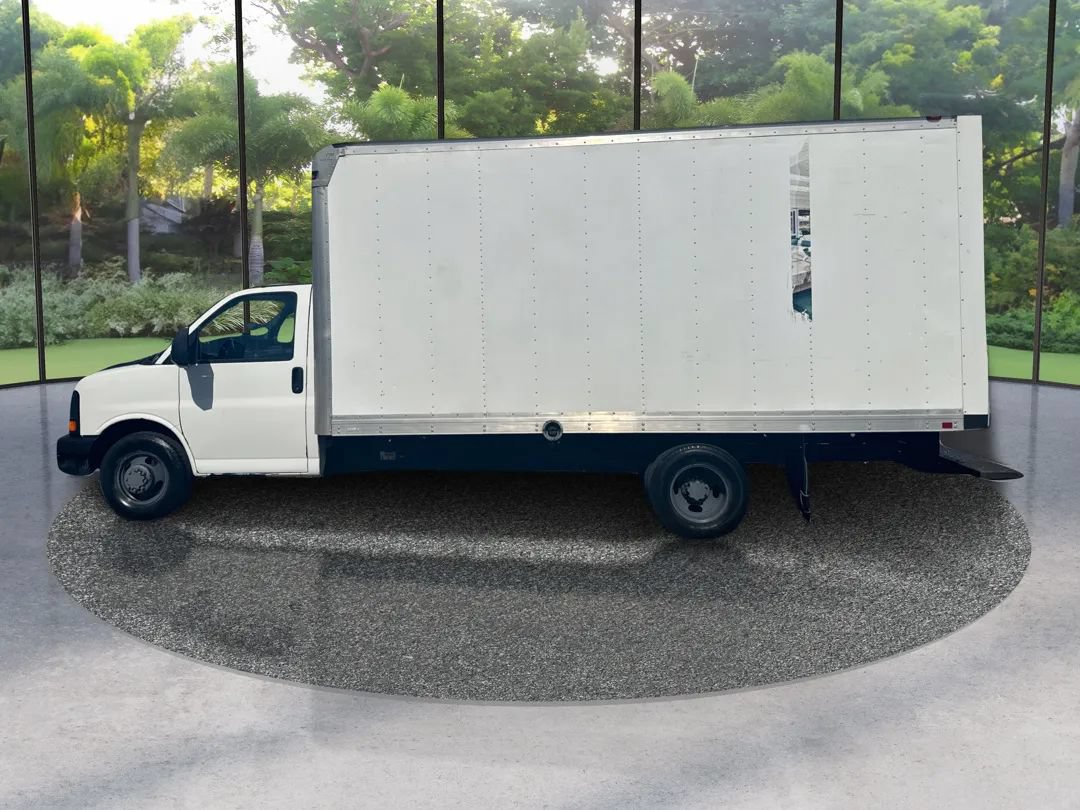 Used 2015 Chevrolet Express 3500 Extended RWD image 8
