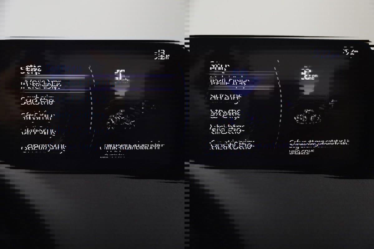 Used 2025 MAZDA MAZDA3 Carbon image 34