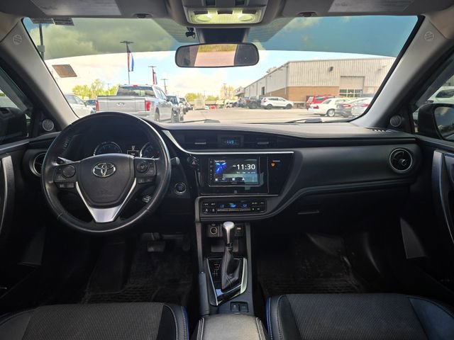 Used 2017 Toyota Corolla SE w/ SE Premium Package FWD image 14