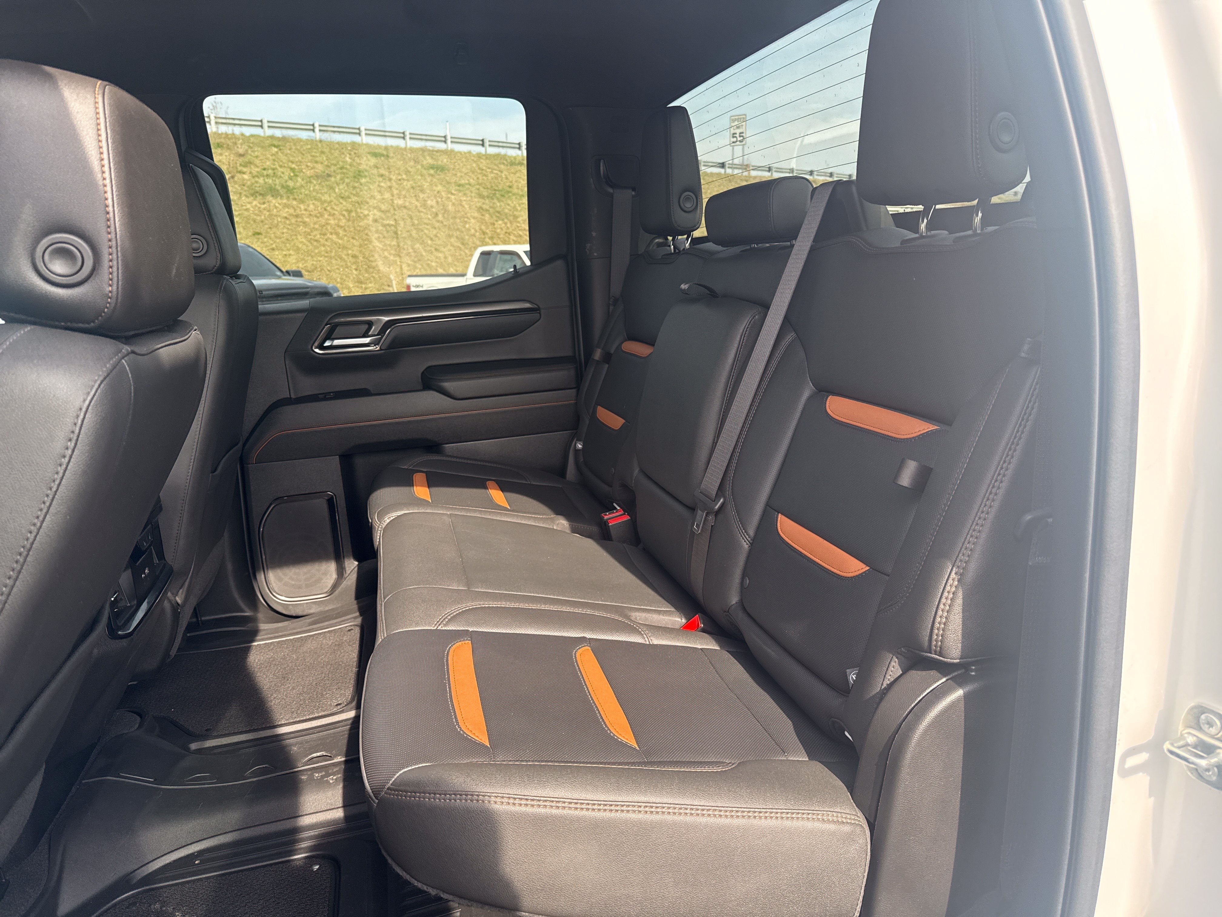 Used 2023 GMC Sierra 1500 AT4 AWD/4WD image 13