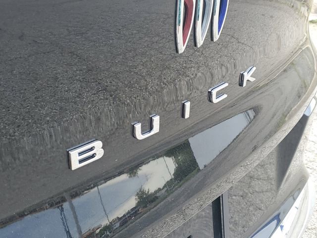 Certified 2025 Buick Envista Avenir FWD image 33