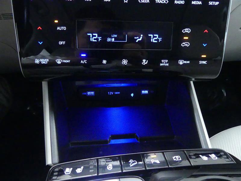 Used 2024 Hyundai Tucson Limited image 16