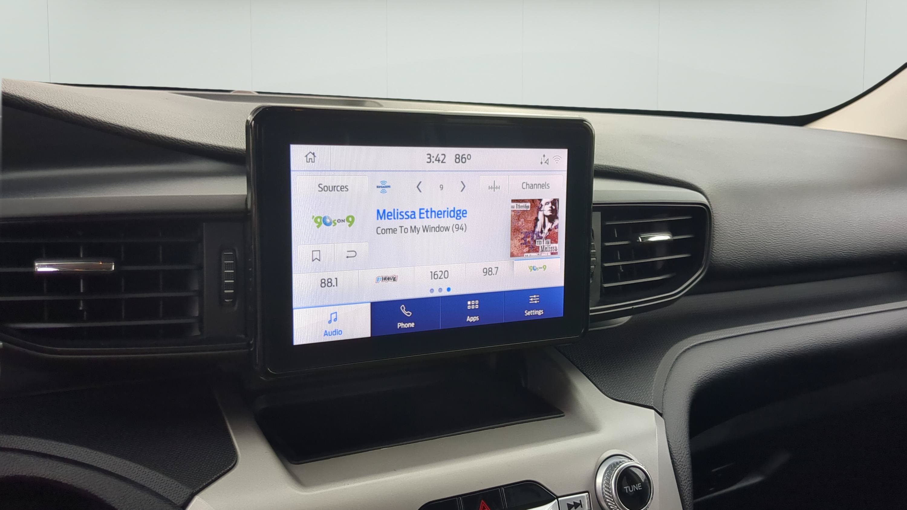 Used 2021 Ford Explorer 2WD image 16