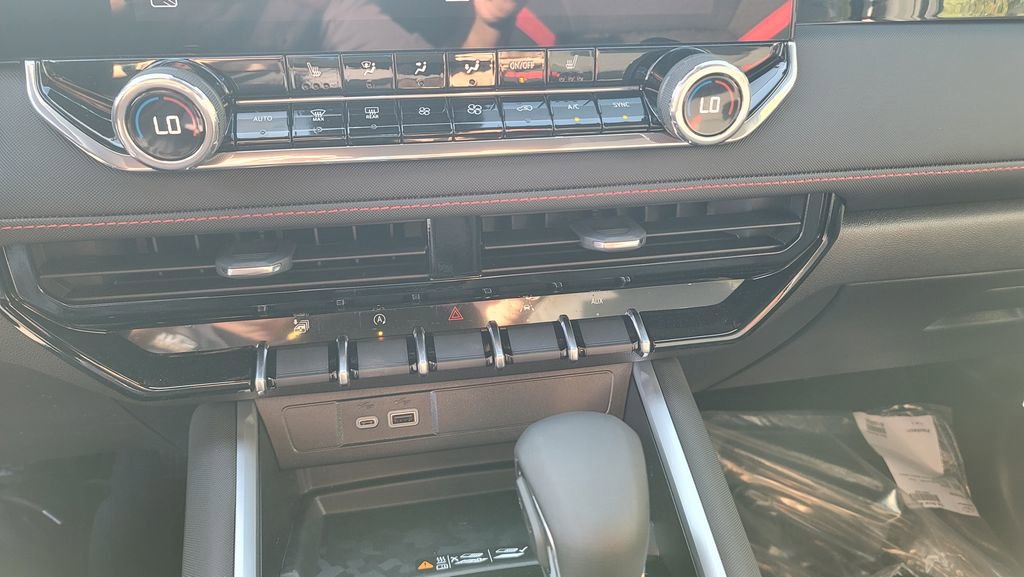 New 2026 Chevrolet Colorado Z71 image 22