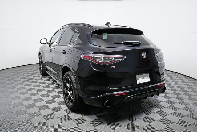 New 2025 Alfa Romeo Stelvio Sprint image 28