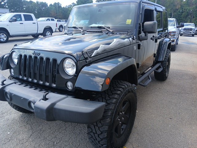 Used 2015 Jeep Wrangler Unlimited Sahara AWD/4WD image 7
