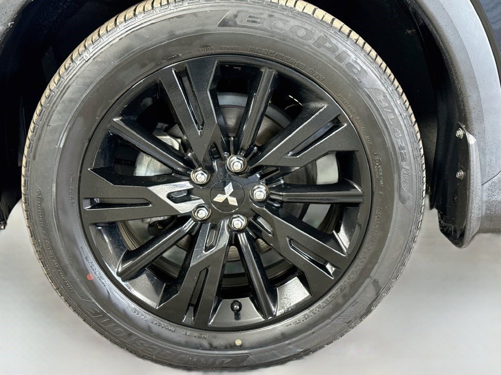 Used 2024 Mitsubishi Eclipse Cross LE AWD/4WD image 37