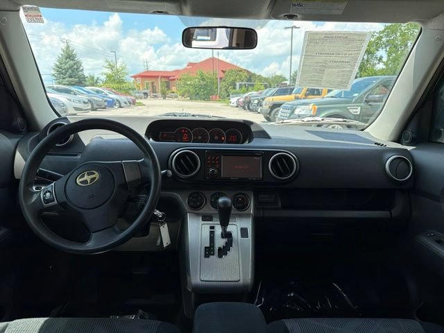 Used 2012 Scion xB FWD image 7