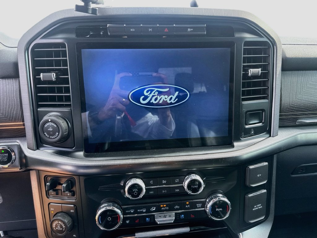 Used 2022 Ford F150 Platinum w/ Equipment Group 701A High AWD/4WD image 16