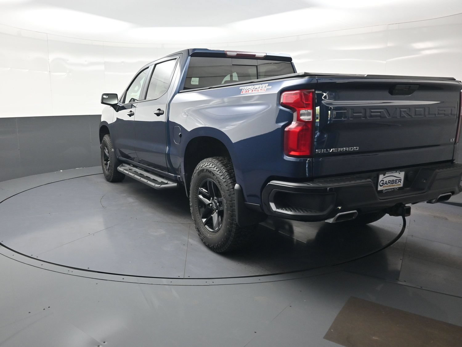 Used 2020 Chevrolet Silverado 1500 LT Trail Boss AWD/4WD image 5