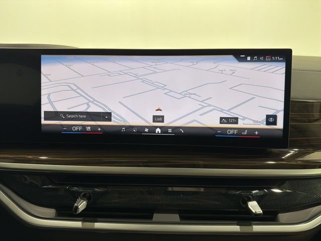 Used 2026 BMW X7 xDrive40i w/ Premium Package image 37