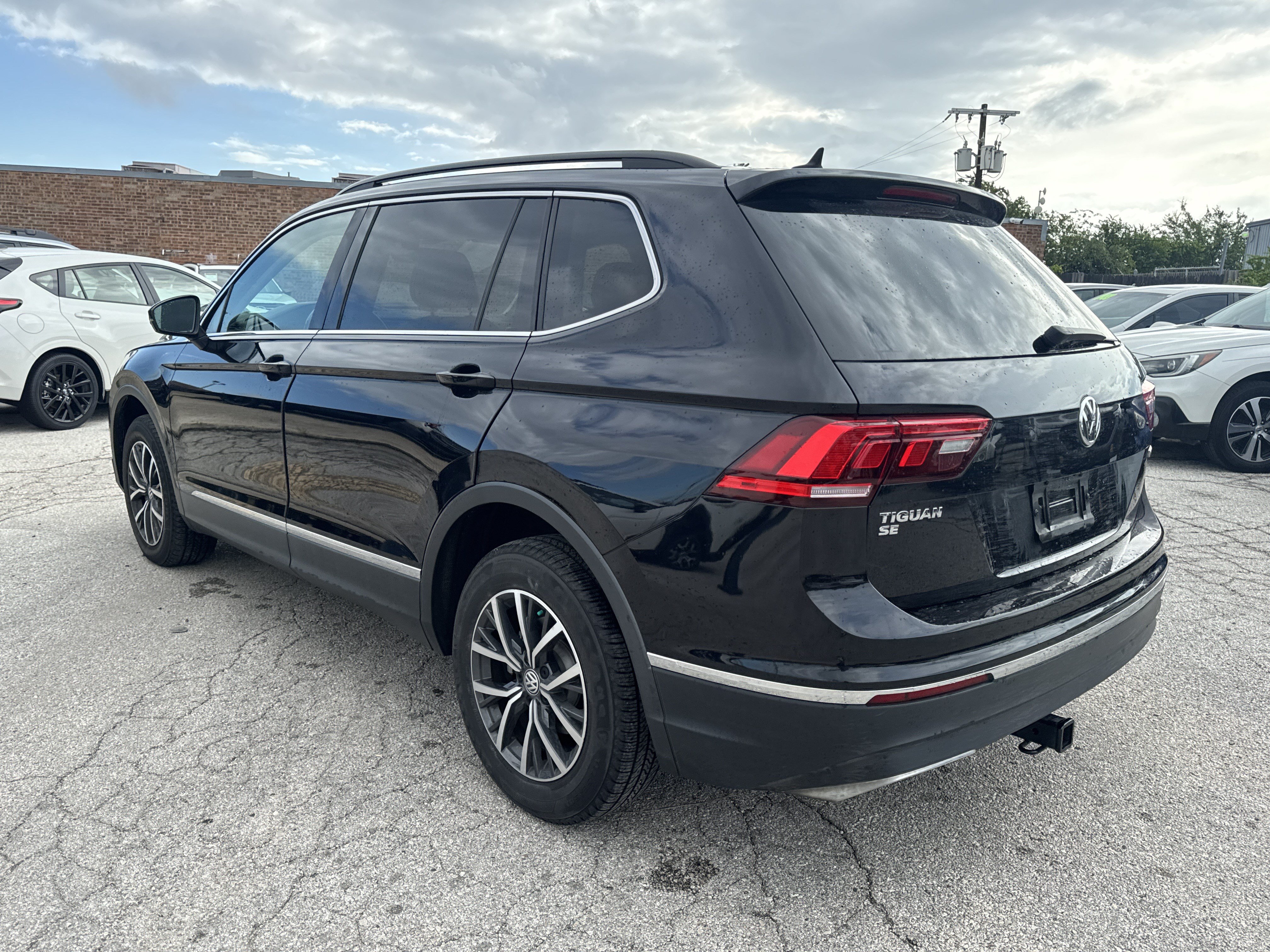 Used 2020 Volkswagen Tiguan SE AWD/4WD image 5