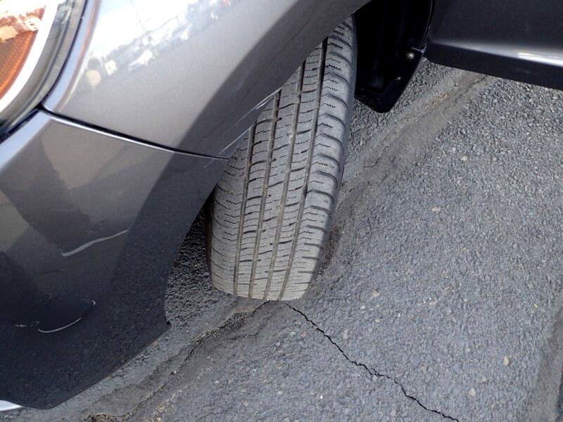 Used 2015 Honda Fit LX image 25