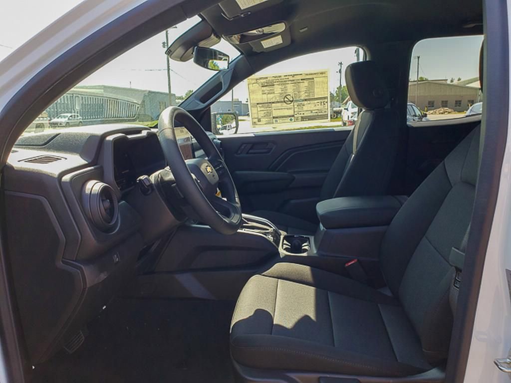 New 2026 Chevrolet Colorado W/T image 11