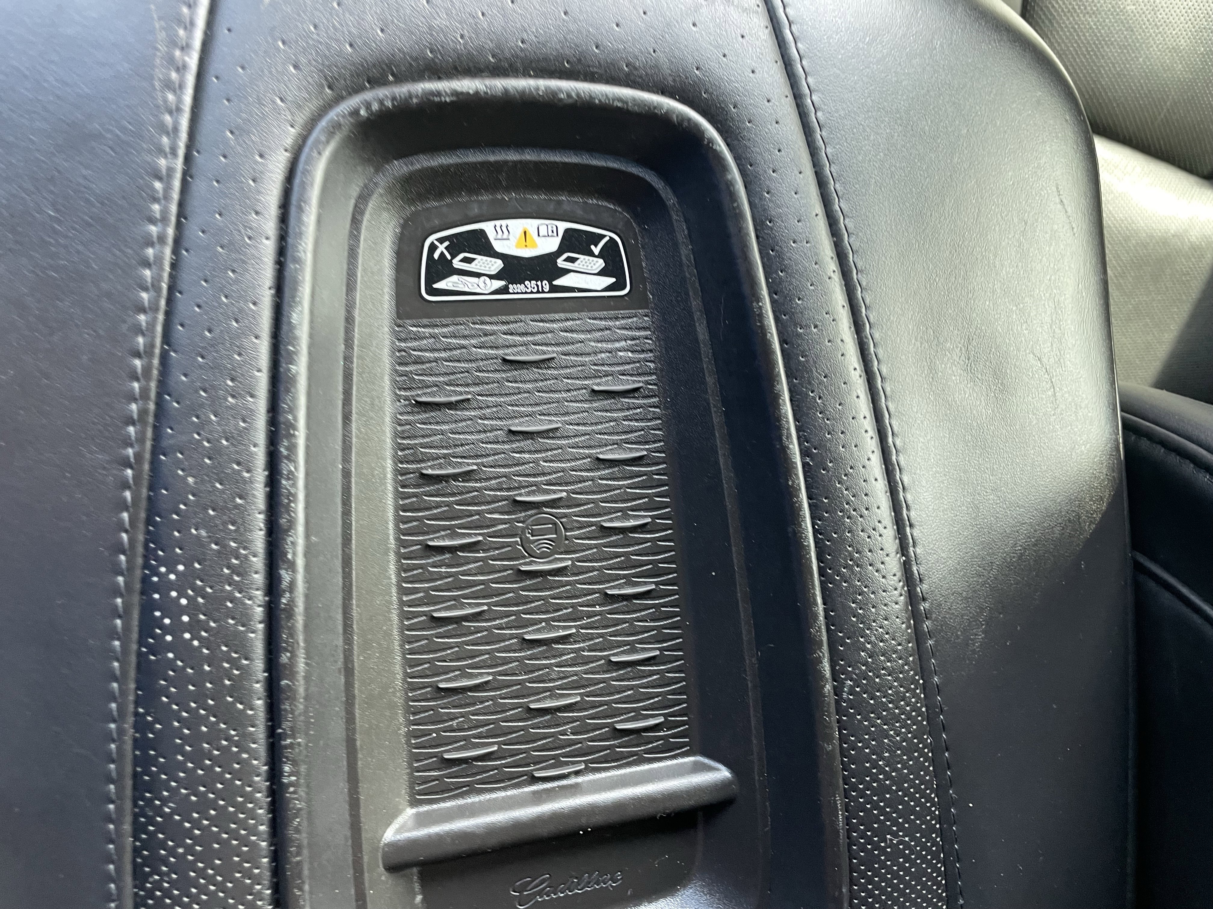 Used 2016 Cadillac Escalade Platinum image 27