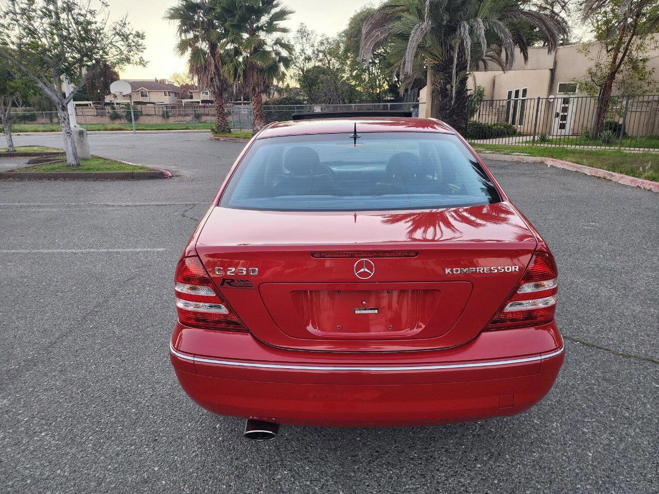 Used 2005 Mercedes-Benz C 230 Sedan image 4