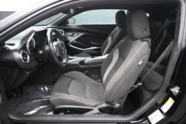 Used 2022 Chevrolet Camaro LT RWD image 11