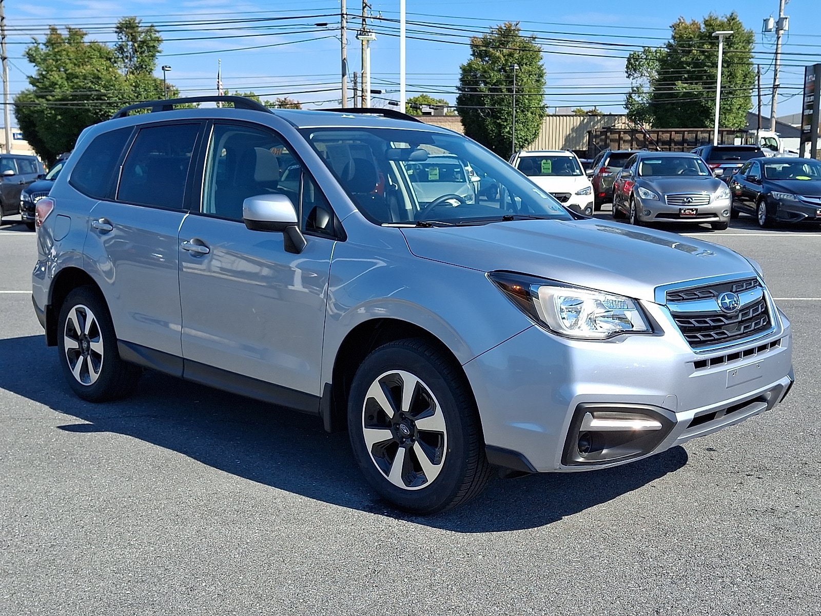 Used 2018 Subaru Forester 2.5i Premium w/ All-Weather Package AWD/4WD image 3