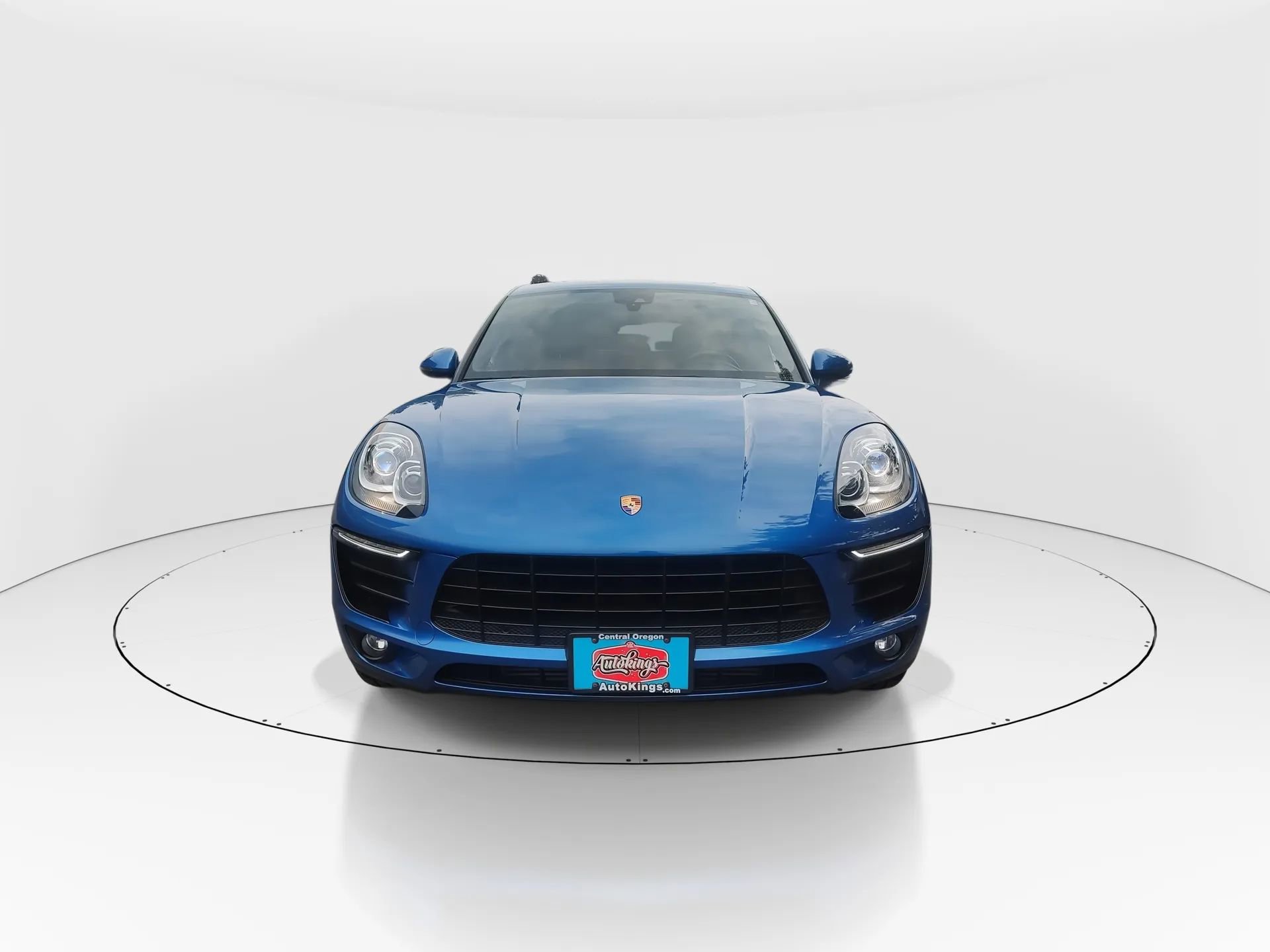 Used 2018 Porsche Macan Sport Edition image 3