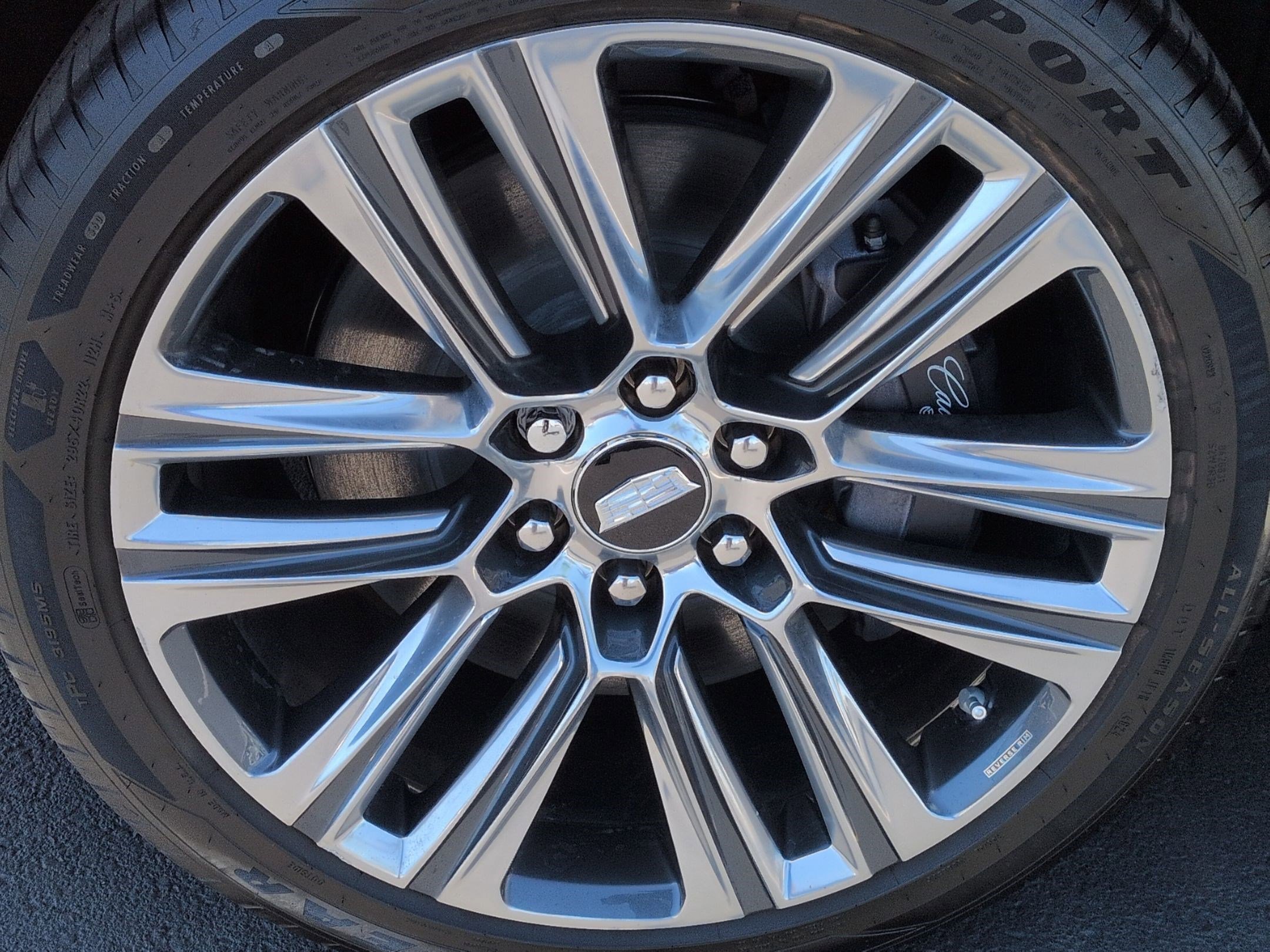 Used 2026 Cadillac Vistiq Platinum AWD/4WD image 13