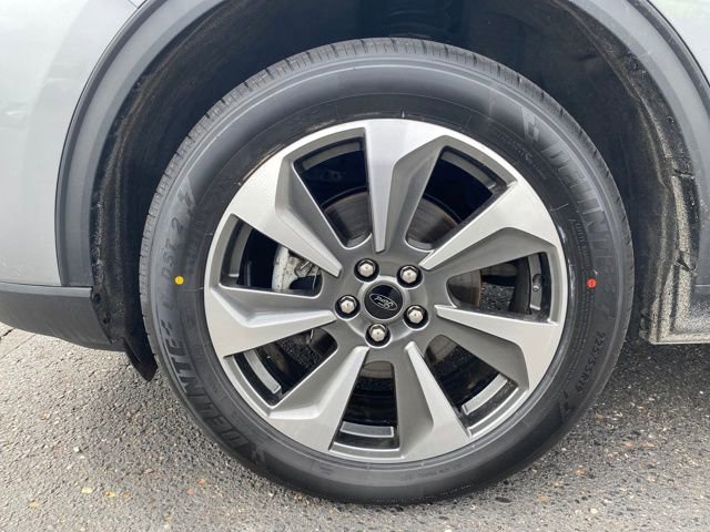 Used 2024 Ford Escape Platinum AWD/4WD image 22