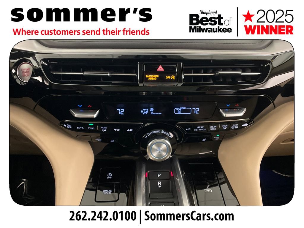 Used 2023 Acura MDX SH-AWD w/ Technology Package image 16