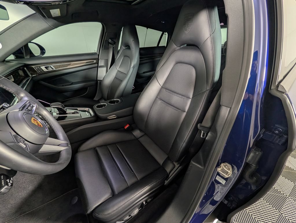 Certified 2022 Porsche Panamera 4 Executive AWD/4WD image 5