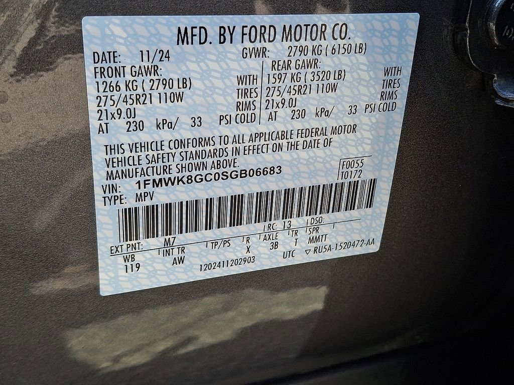 Used 2025 Ford Explorer ST image 30