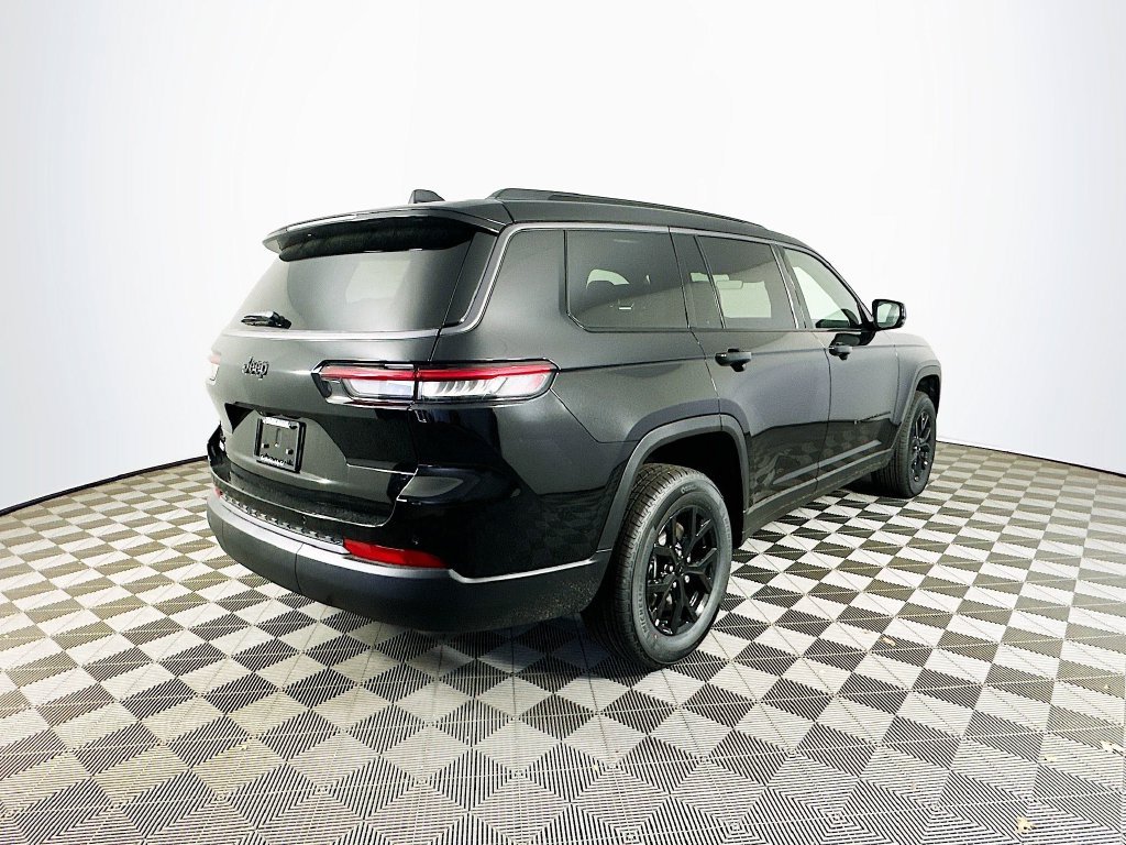 New 2026 Jeep Grand Cherokee L 4WD image 10