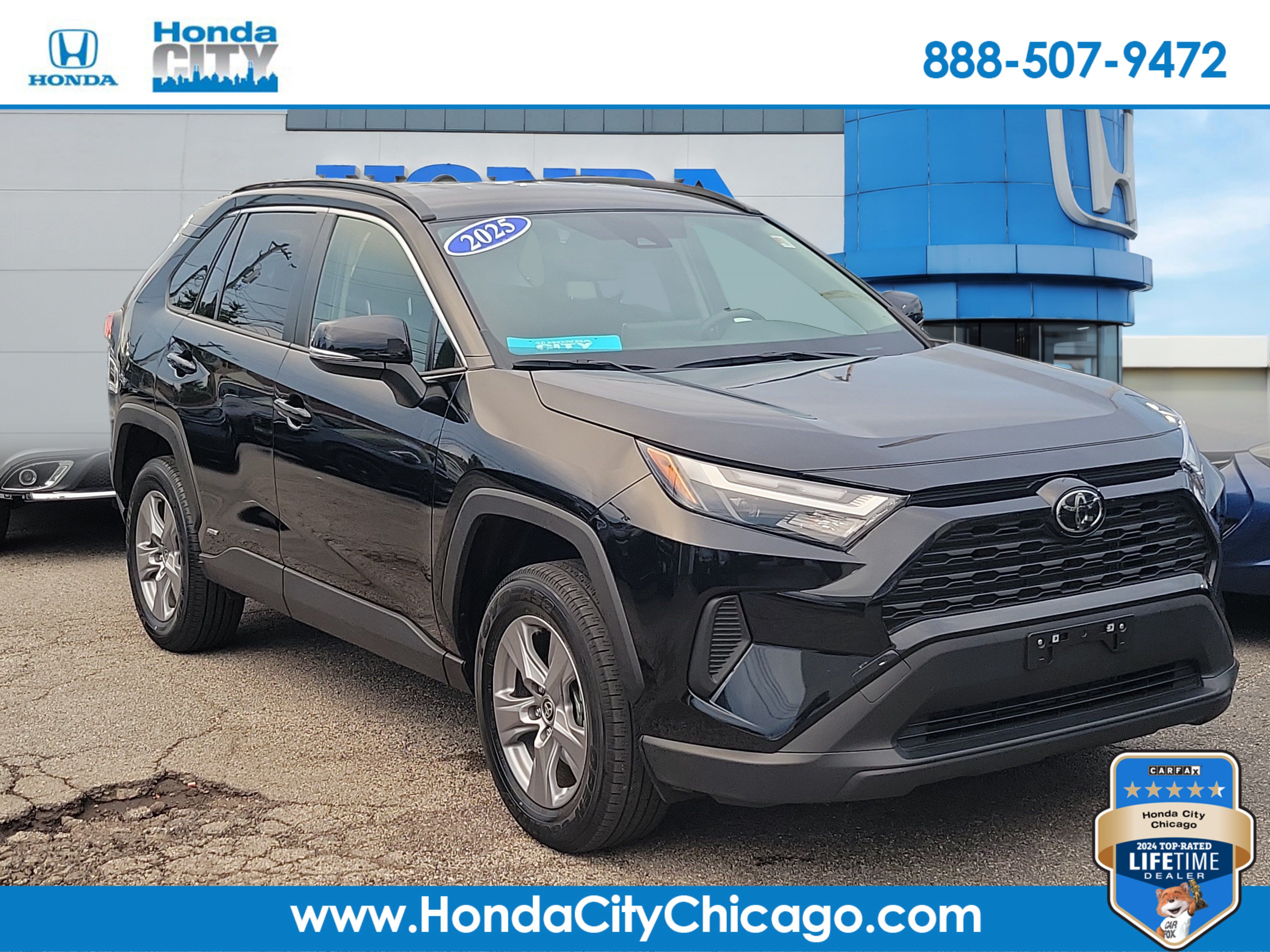 Used 2025 Toyota RAV4 XLE AWD/4WD video 1