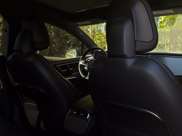 Used 2024 Mercedes-Benz EQE 350+ 4MATIC Sedan image 31