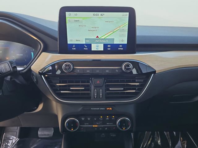 Used 2022 Ford Escape Titanium w/ Titanium Elite Package AWD/4WD image 17