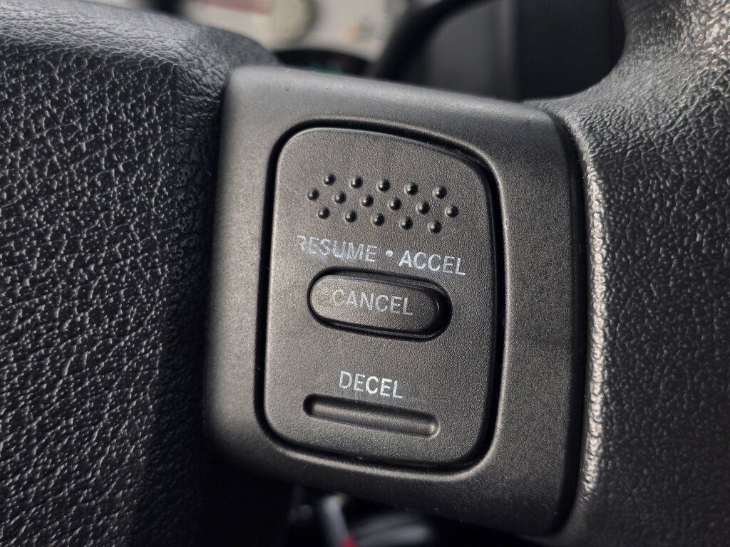 Used 2011 Dodge Dakota Big Horn w/ Skid Plate Group AWD/4WD image 21