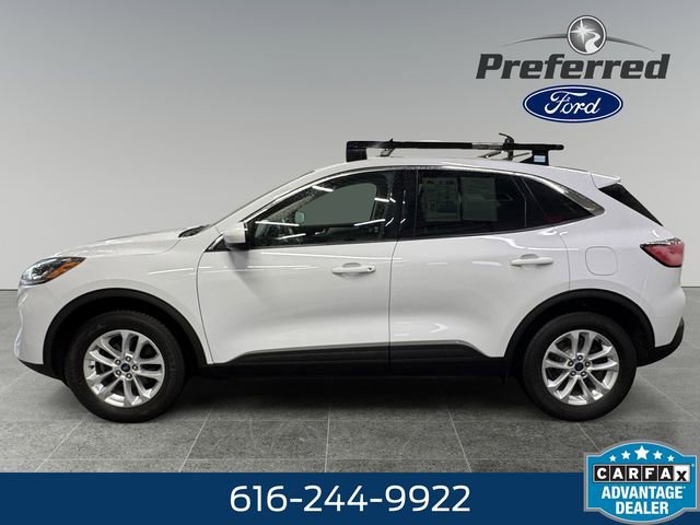 Used 2020 Ford Escape SE image 9